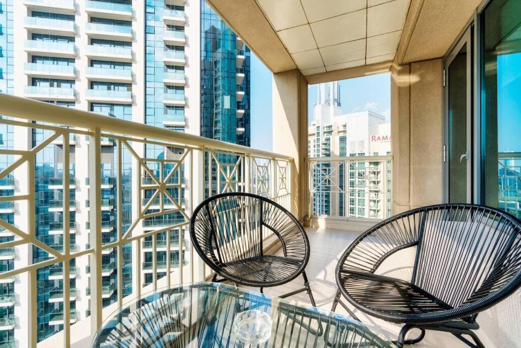 New! Luxury 3Bedroom With Spectacular Burj Views Downtown ดูไบ ภายนอก รูปภาพ