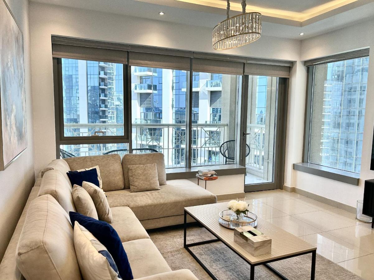 New! Luxury 3Bedroom With Spectacular Burj Views Downtown ดูไบ ภายนอก รูปภาพ