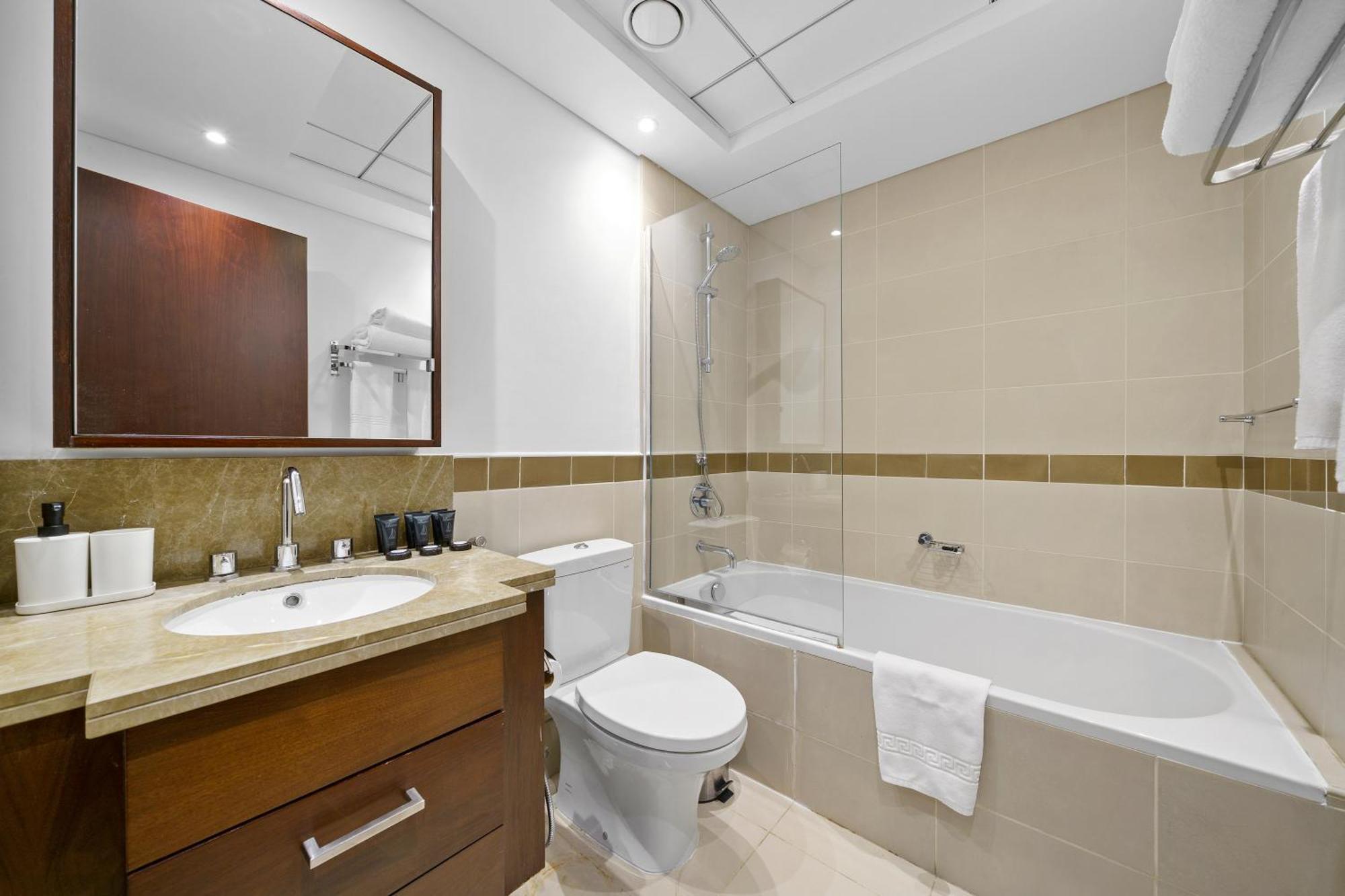 New! Luxury 3Bedroom With Spectacular Burj Views Downtown ดูไบ ภายนอก รูปภาพ